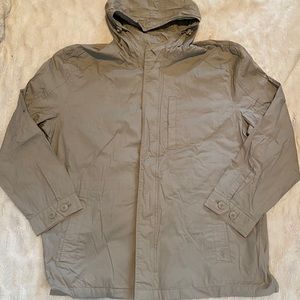 Dockers lightweight wind/ rain jacket